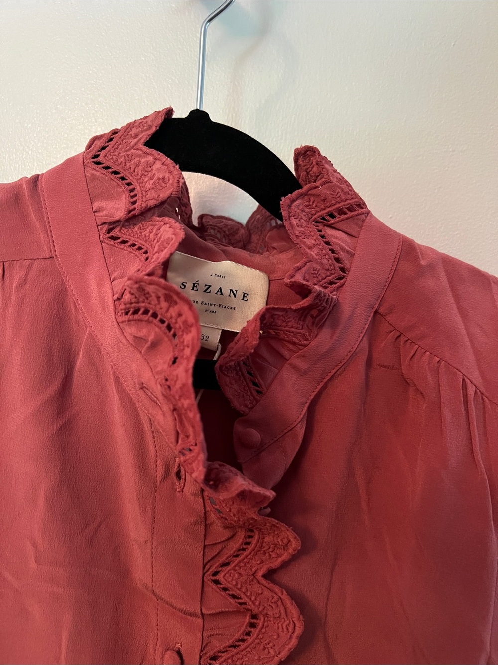 Sézane Chlo Bois de Rose, Rose-Scalloped Ruffle Button-Down Blouse - Picture 2 of 6